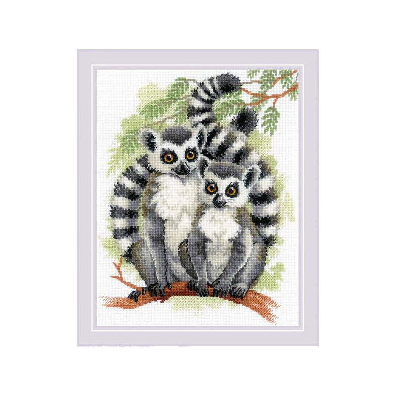 Embroidery kit Lemurs