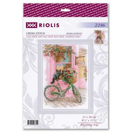 Embroidery kit Blooming Trip