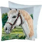 Kit coussin au point croix Cheval blanc