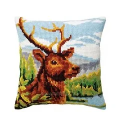 Coussin à broder Au bord de la rivière de montagne 5441