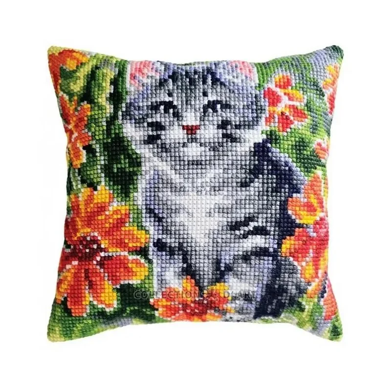 Coussin à broder Je me suis caché ! 5479