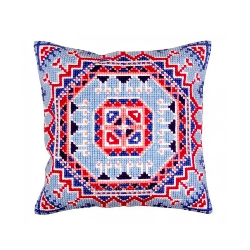 Stitch cushion kit Persian medallion 5375