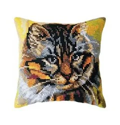 Coussin à broder Qui dirige la maison ? Chiot adoré 5481