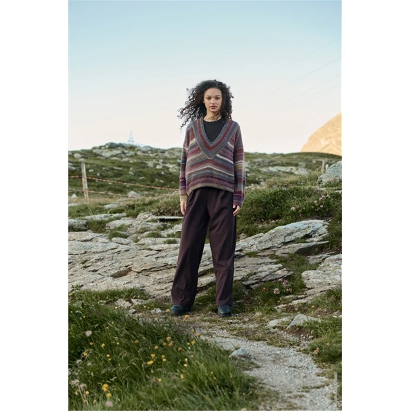 V-neck sweater GM16M1