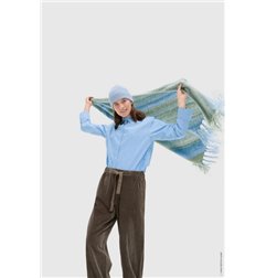 Triangular scarf A23M19